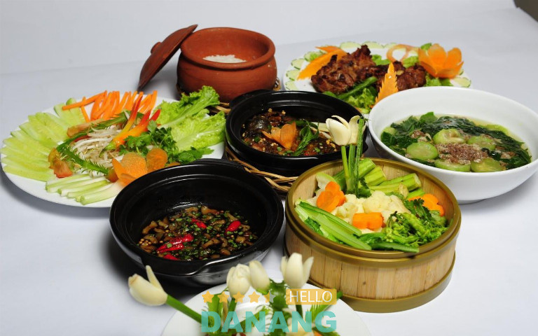 Cơm Niêu Nhà Đỏ, TP. Đà Nẵng