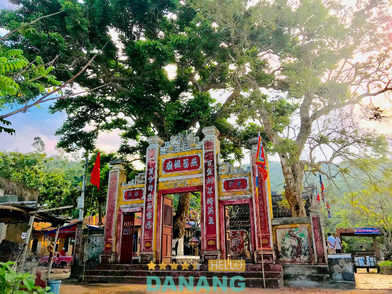 Miếu Tổ nghề Yến