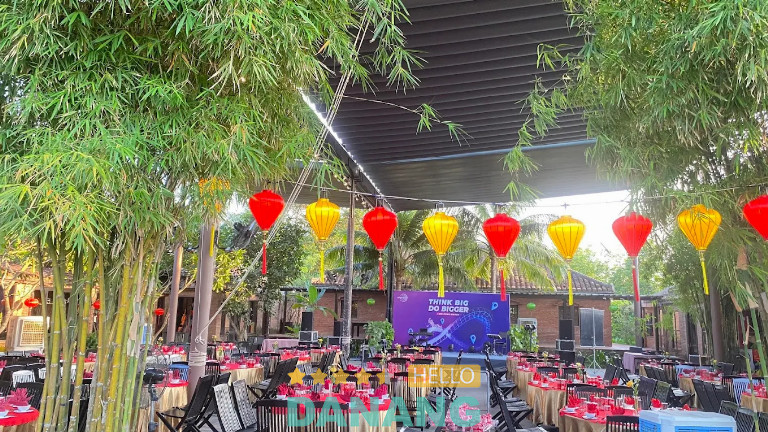 Buffet Làng Lụa Hội An – 28 Nguyễn Tất Thành