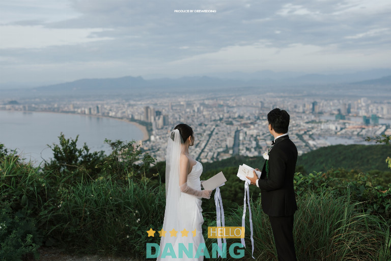 Dee Wedding