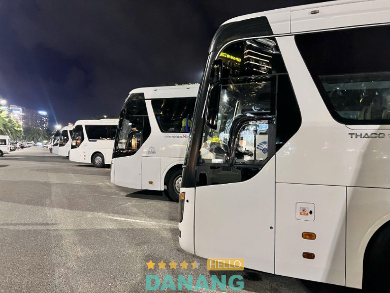 Dàn xe du lịch hiện đại, đời mới của Đại Việt Tourist