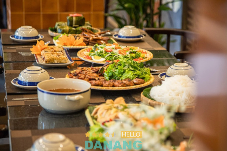 Tham gia tour Bà Nà Hills bạn được thưởng thức bufet 5 sao thượng hạng