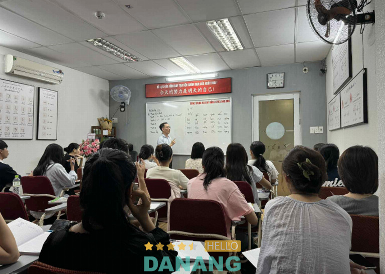 Trung tâm tiếng Trung HSK luôn tạo sự tin cậy bằng cách cho phép học viên kiểm tra chứng chỉ của giáo viên