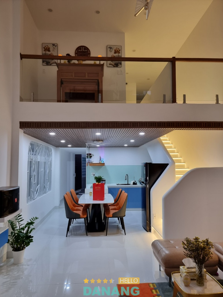Kiến Trúc Đỏ