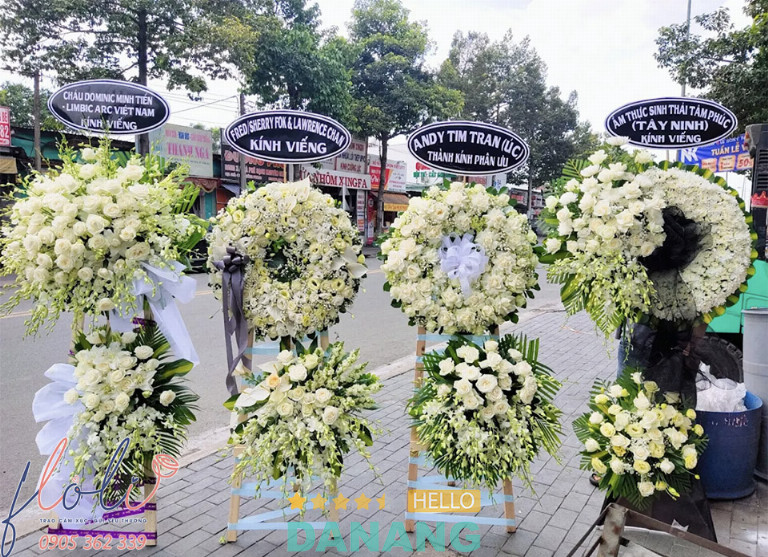 Shop hoa tươi floli đà nẵng làm hoa chia buồn