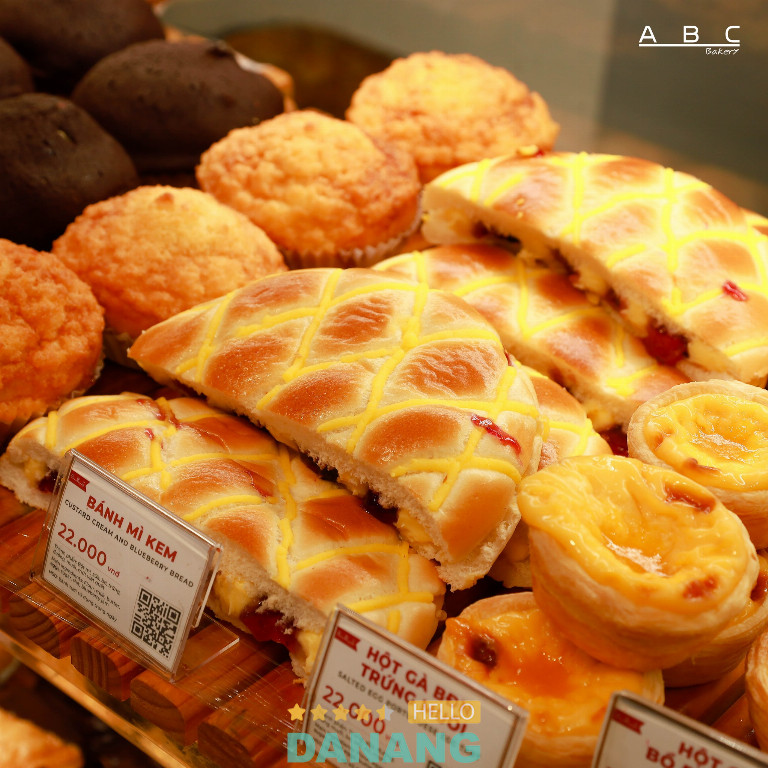 Khu vực trưng bày bánh khoa học – bắt mắt