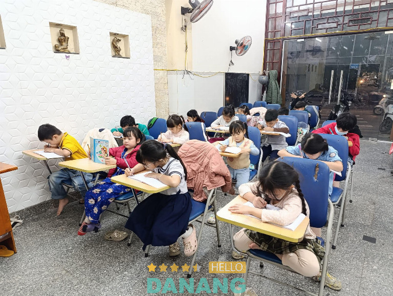 Luyện chữ đẹp Bút Việt - Sơn Trà