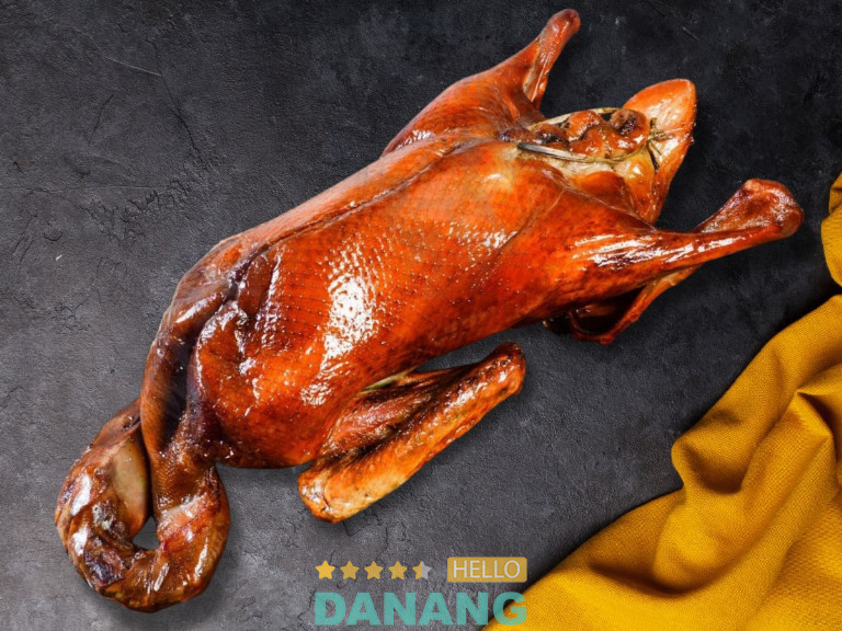 Lựa chọn vịt quay dựa trên màu sắc và lớp da của vịt quay