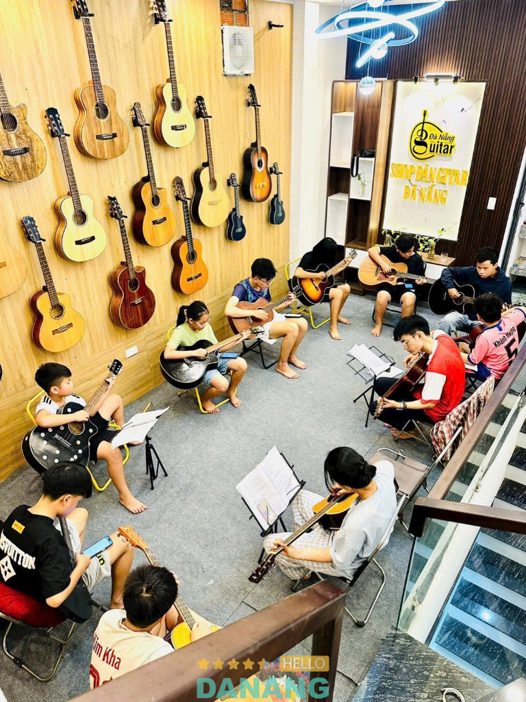 Shop Đàn Guitar Đà Nẵng - P. Hòa Cường