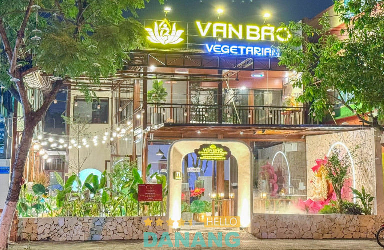 Chay Vạn Bảo - 71 Vân Đồn