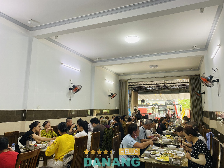 Cơm gà Thanh Thủy - 43 Nguyễn Dục