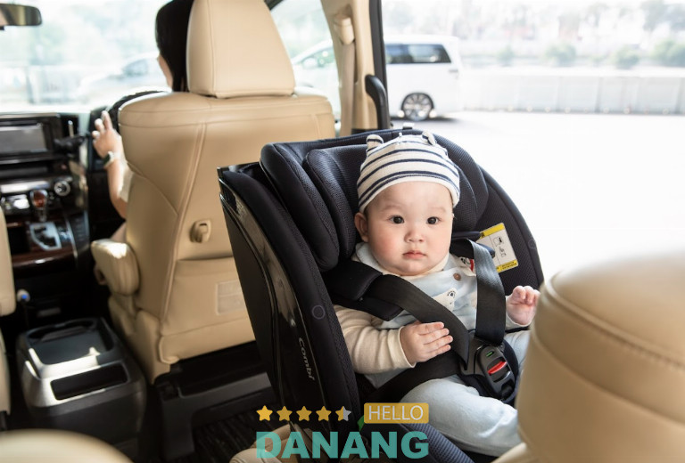 Mẹ Và Bé Ong Vàng, Đà Nẵng