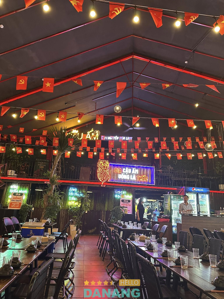 Quán Cậu Ấm - 11 Nguyễn Văn Linh