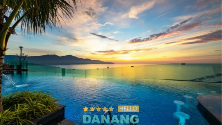 Hồ bơi tươi mát tại Sala Danang Beach Hotel