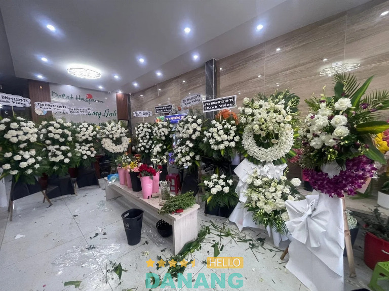 Phương Linh hoa chia buồn ngũ hành sơn