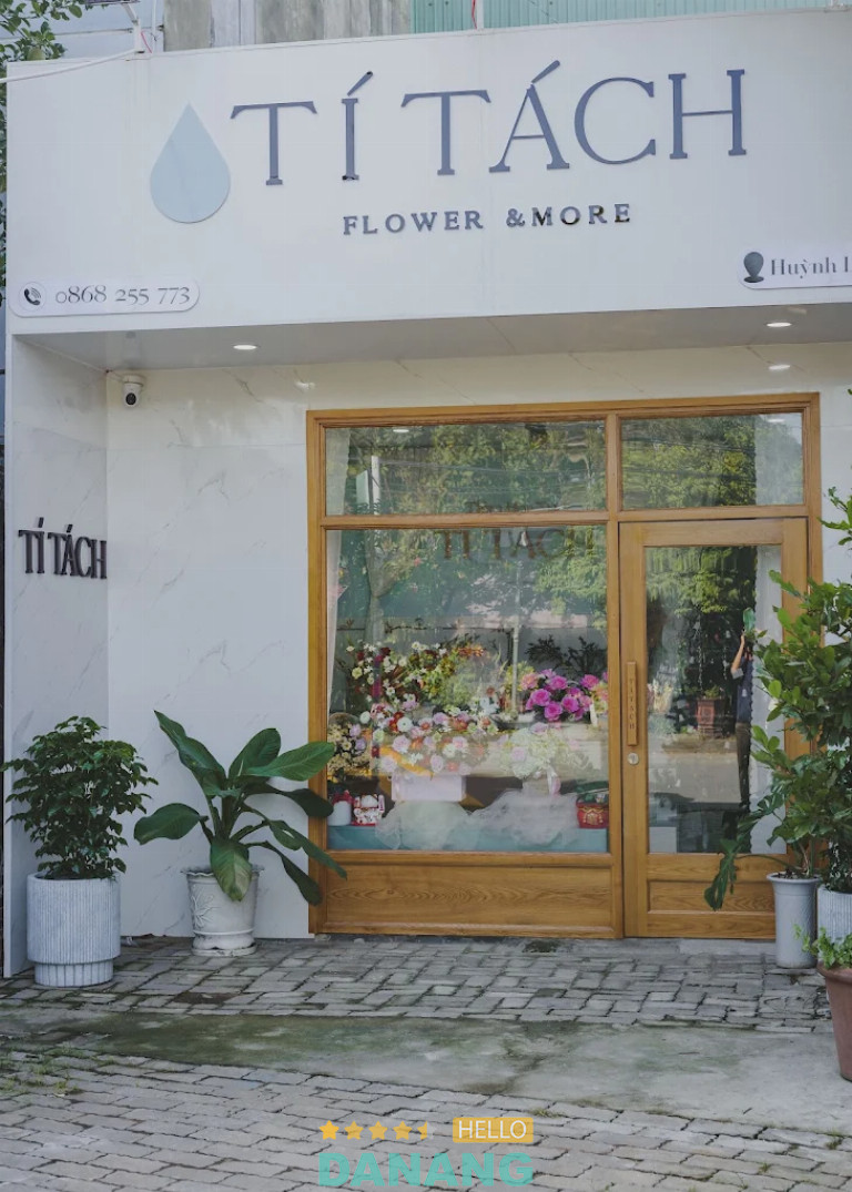 Tí Tách hoa chia buồn ngũ hành sơn